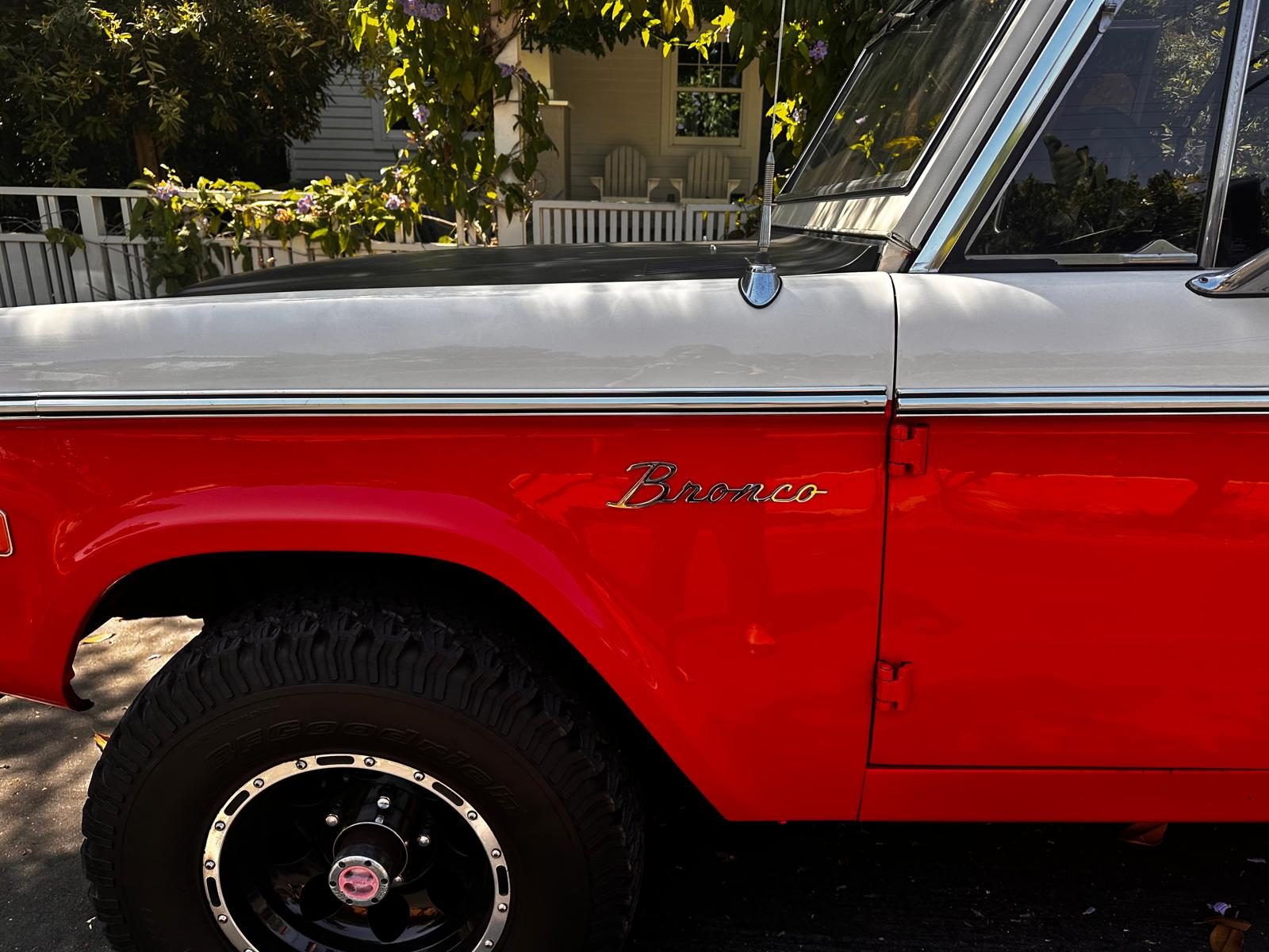 Bronco script badge and front fender